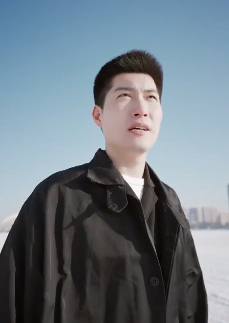 短剧《九个师姐爆宠我（80集全）》免费观看