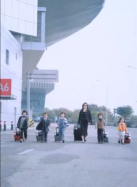 短剧《天降五宝：千亿爹地快投降(80集全)》免费观看